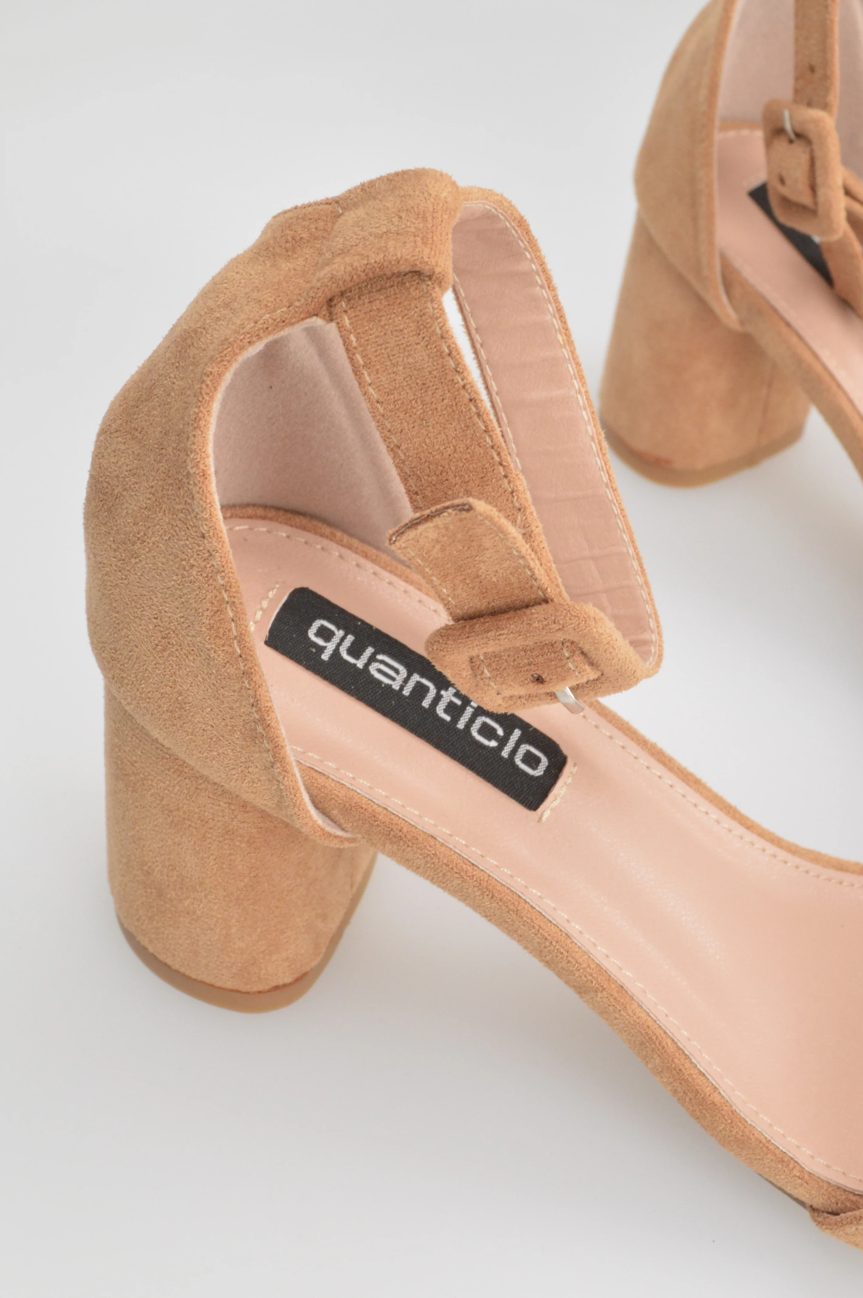 CAMILLA - sandalo con tacco in camoscio beige - Image 4