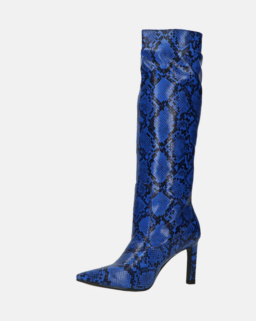 CAROLINE - stivale alto con tacco in blu pitonato - Image 9