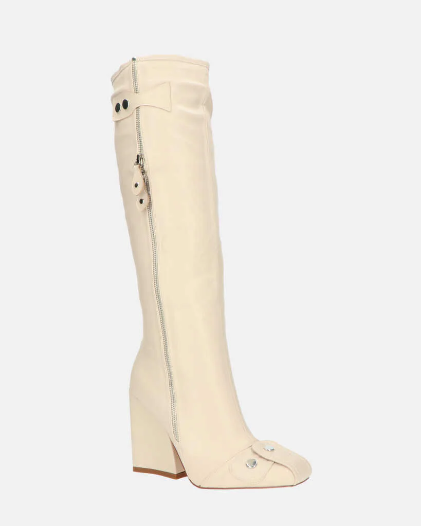 DEVA - stivali alti beige con cerniere e tacco squadrato - Image 4