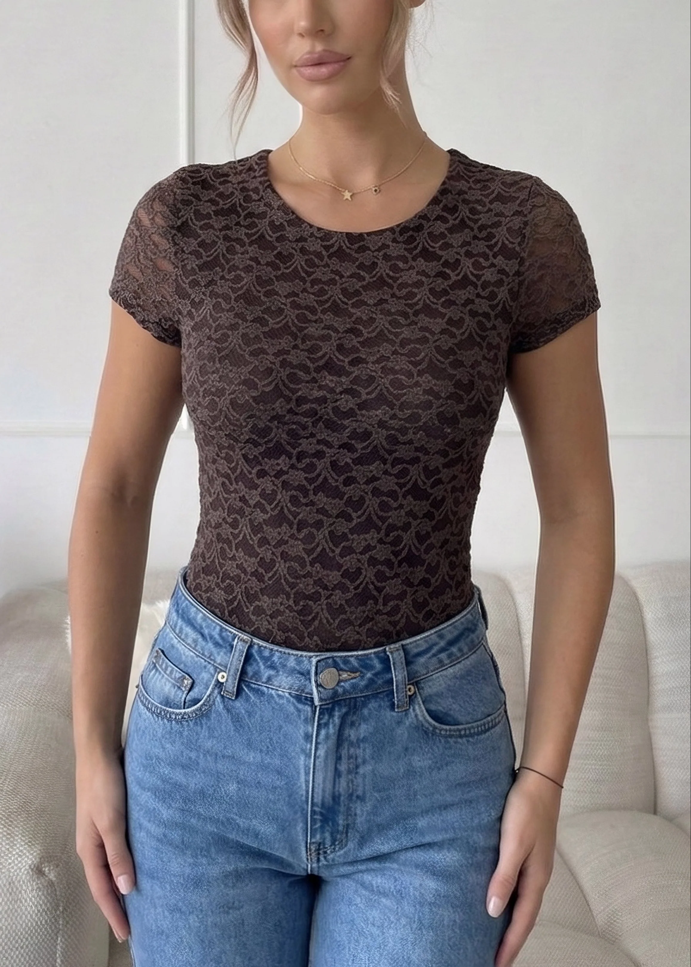 DONNA - body maniche corte in pizzo disegni in rilievo marrone