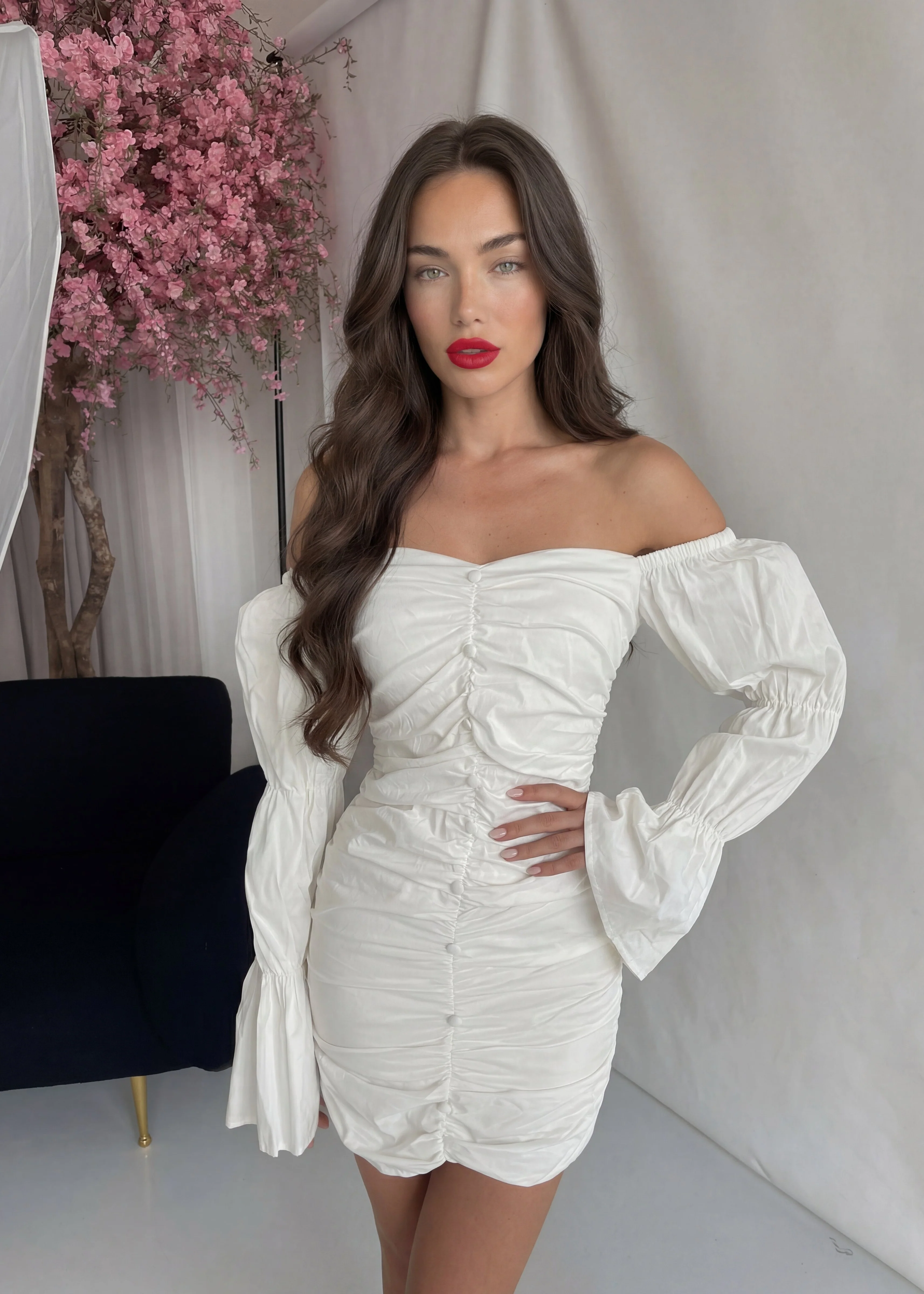 EDMA - vestito mini drappeggiato con scollo bardot in cotone bianco