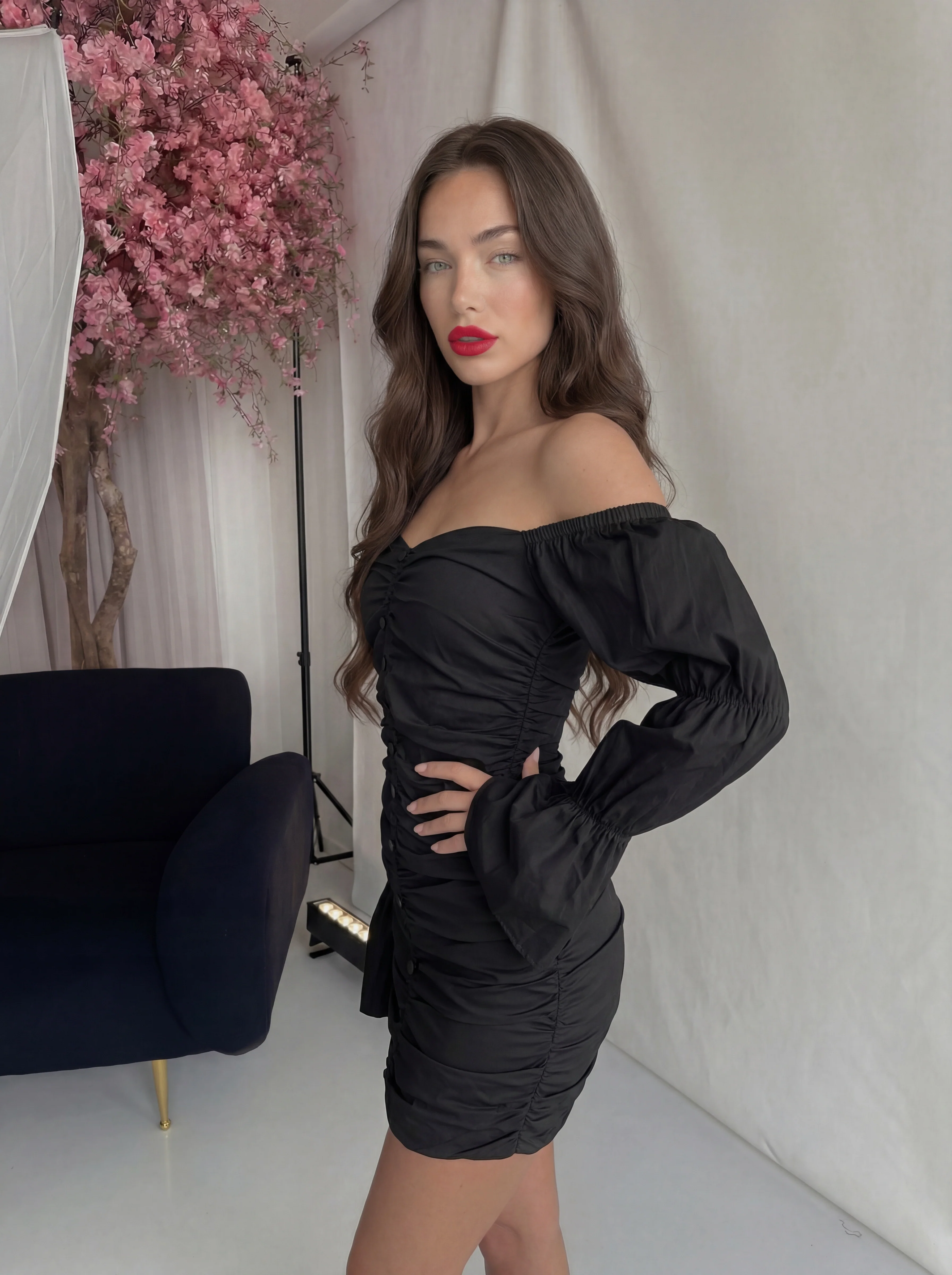 EDMA - vestito mini drappeggiato con scollo bardot in cotone nero - Image 2