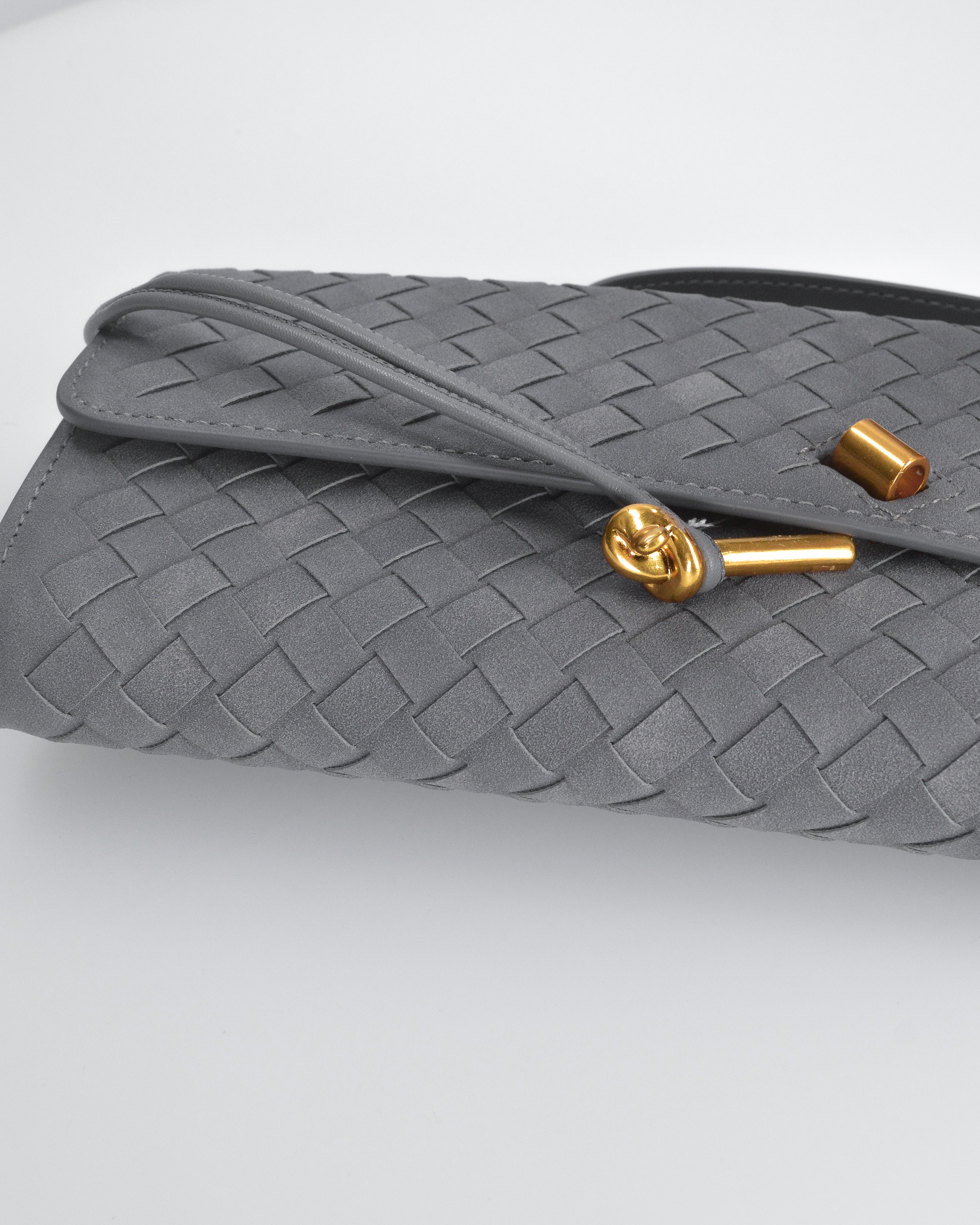FANNY - borsa pochette grigia con chiusura decorativa oro - Image 5