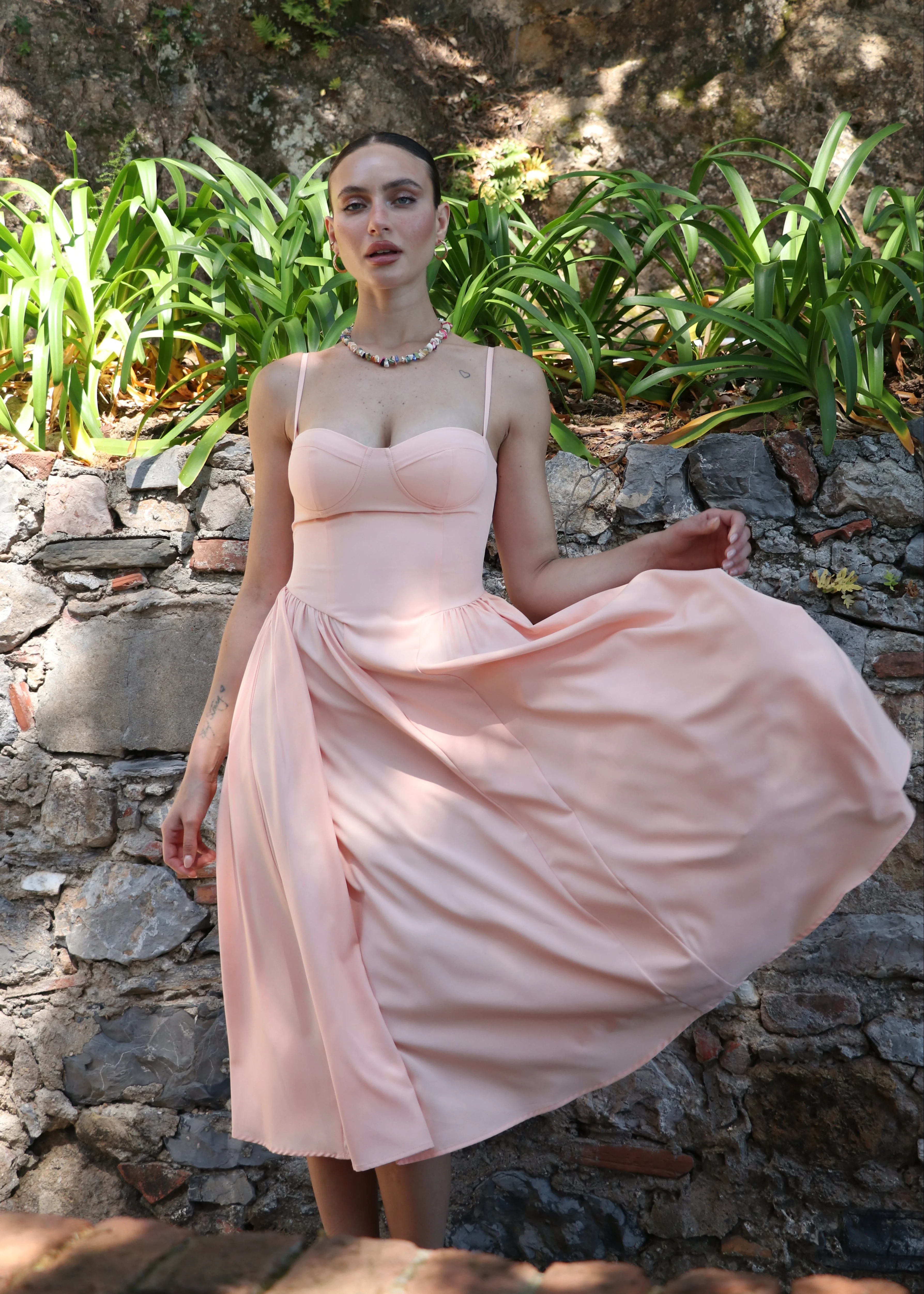 ISABEAU - vestito rosa midi a ruota con corpetto - Image 2