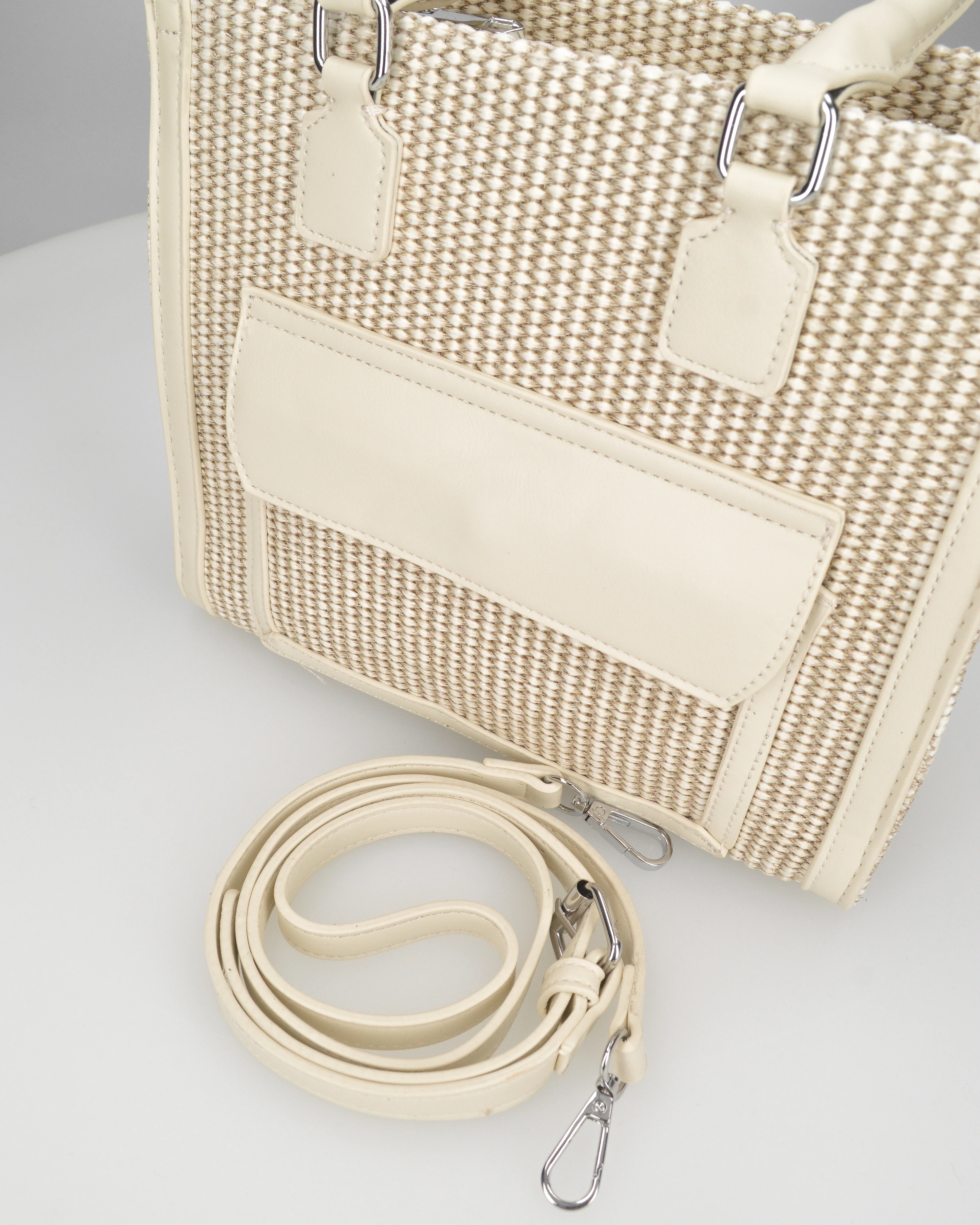 JADE - borsa a mano beige chiaro con effetto rafia intrecciata - Image 3