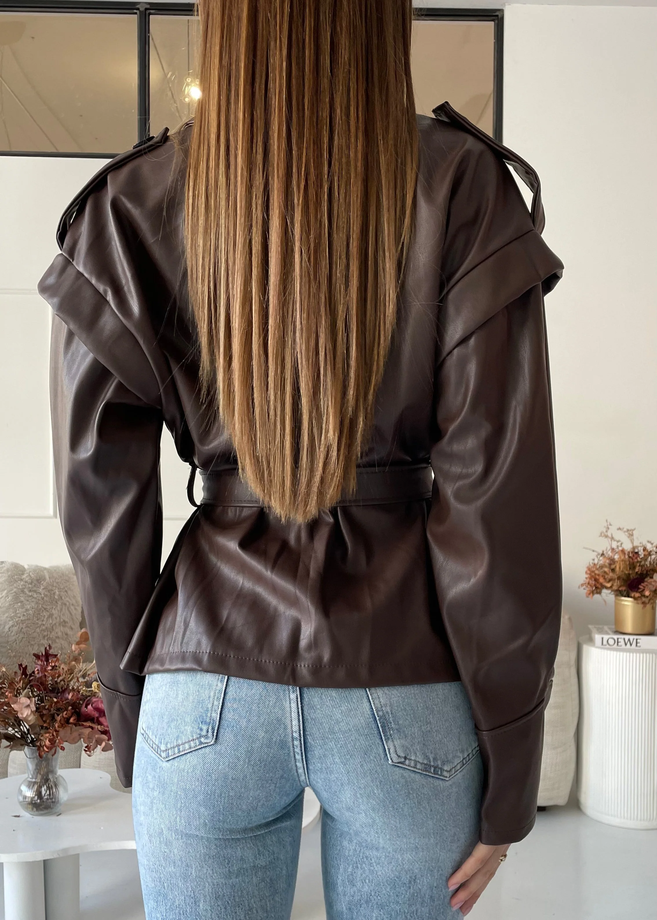 MAITE - giacca blazer in simil pelle effetto bomber in marrone - Image 4