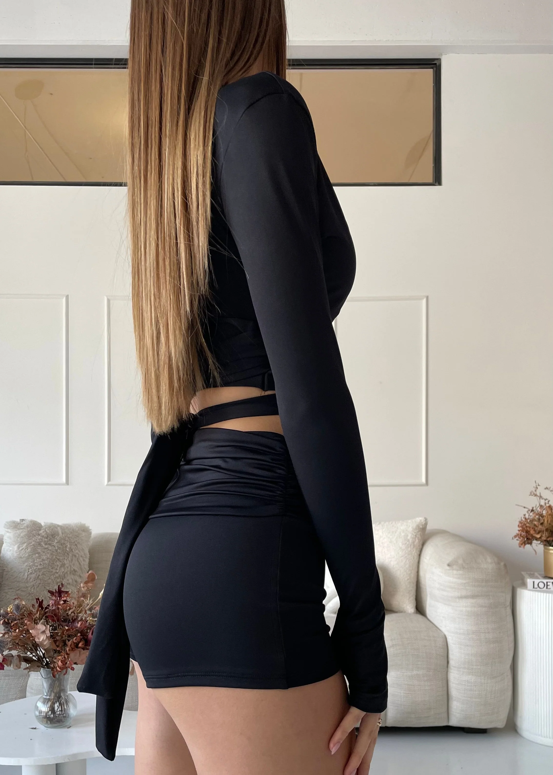 NADJA - set coordinato shorts, coprispalle e top in nero - Image 3
