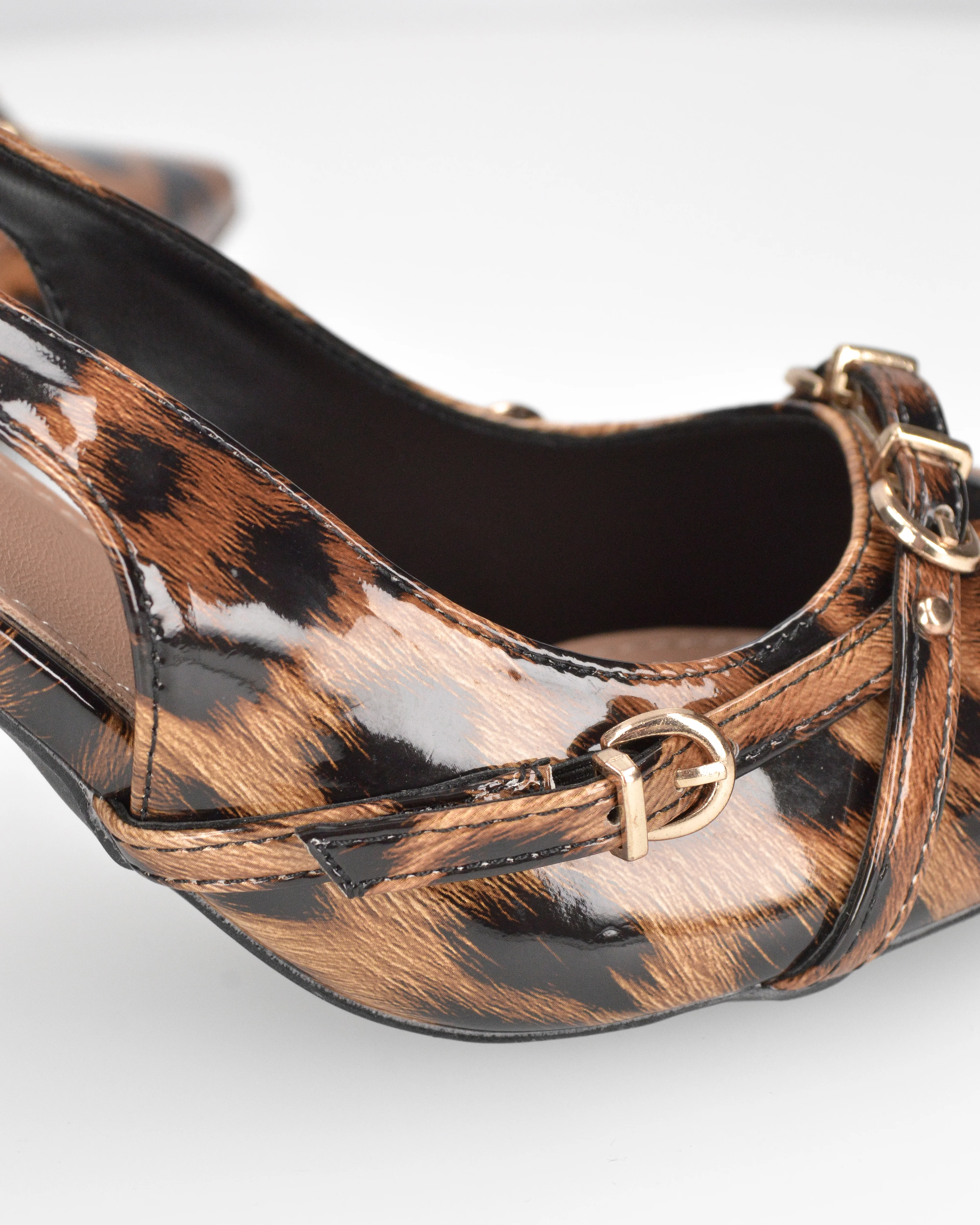 ODA - slingback a punta leopardate con fibbie e tacco a spillo - Image 7