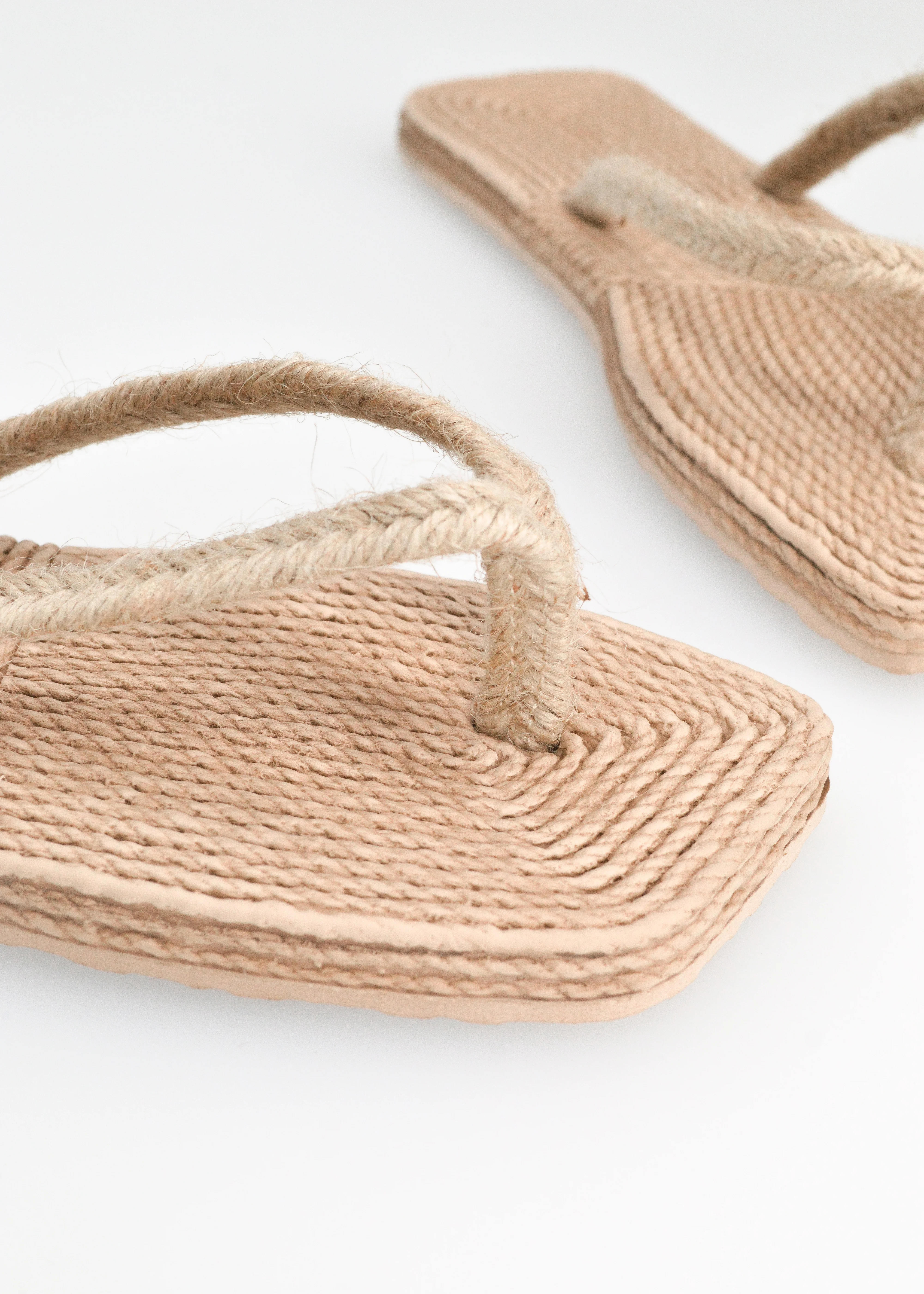 SHALLY - sandali bassi infradito in corda intrecciata stile naturale - Image 6