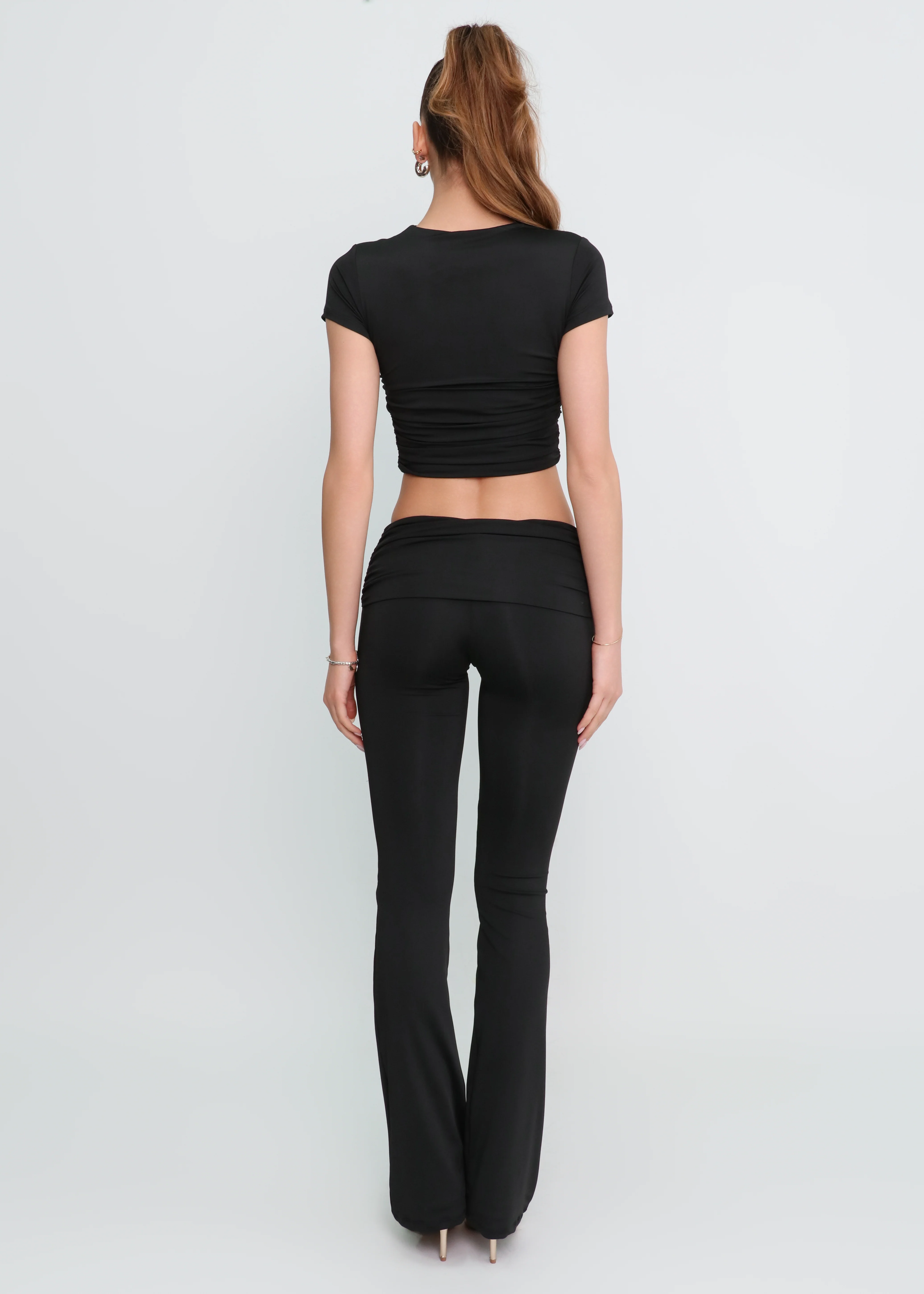 YUMI -set co-ord con pantaloni flare e top cut out - Image 3